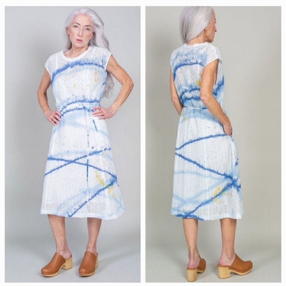 NEW Raquel Allegra Alice Eyelet Shift Dress in Blue Watercolor US Size Small 4/6
